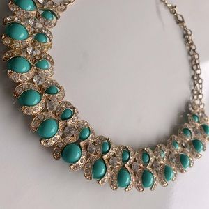 Gold studded necklace